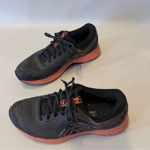 ASICS Gel Black and Salmon Women’s Size 7 Sneakers Running Shoe - Picture 6 of 9